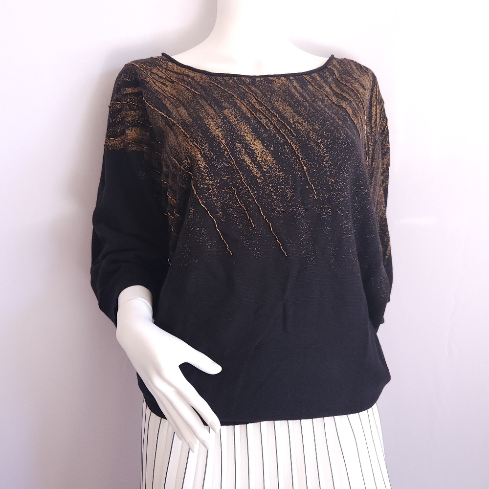 NWT IMAN Black and Gold Women's Relaxed Sweater with Boxy Style Size M